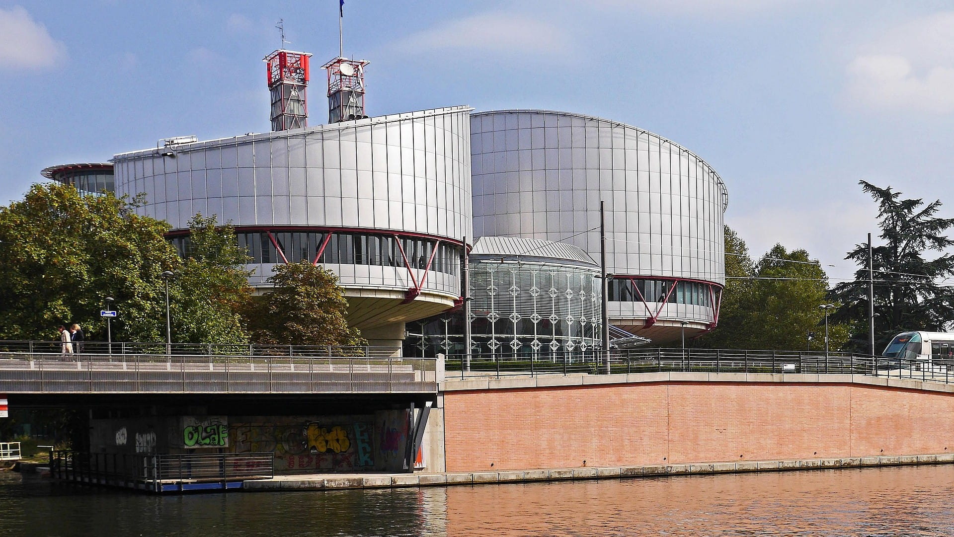 hpgruesen-european-court-of-justice-23568741920-crop-1.jpg