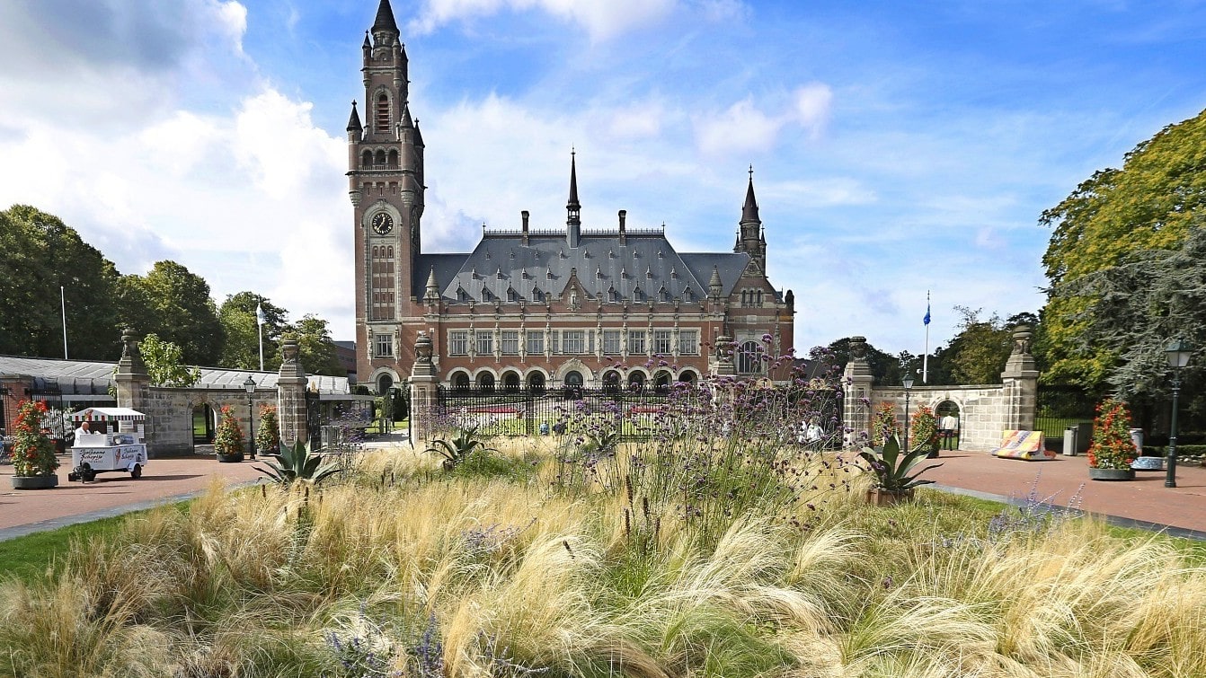 netherlands-23826181920-crop-min.jpg